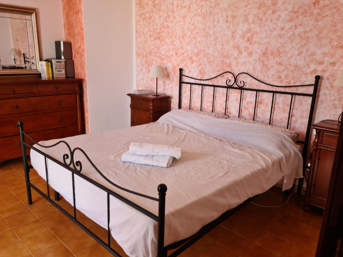 Casa Vacanze 'Sa Corbula' Porto Columbu - Perd'E Sali Luaran gambar